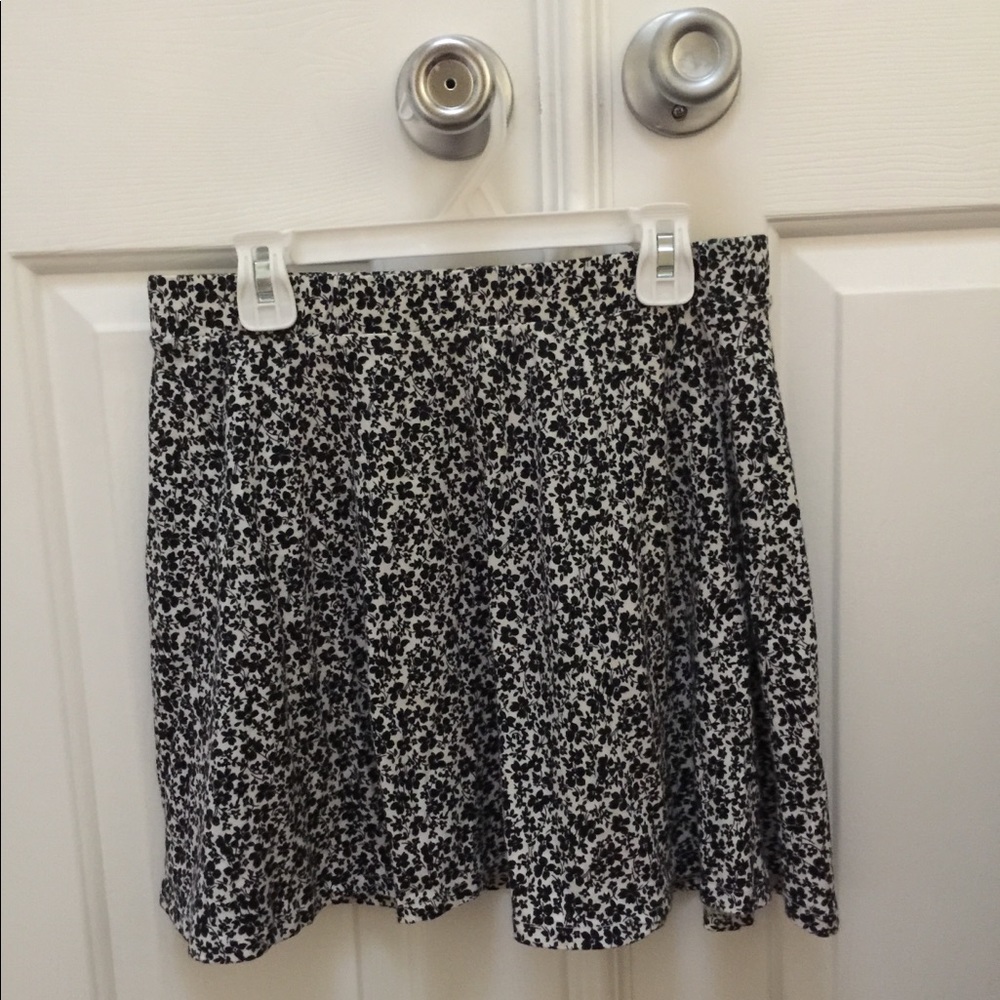 Aeropostale skirt size medium